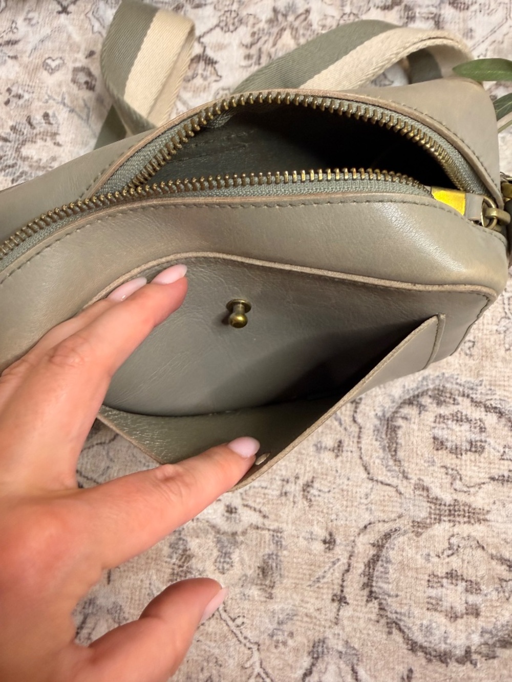 Madewell Transport Camera Bag Forgotten Landscape Leather Crossbody Gray - Picture 4 of 10